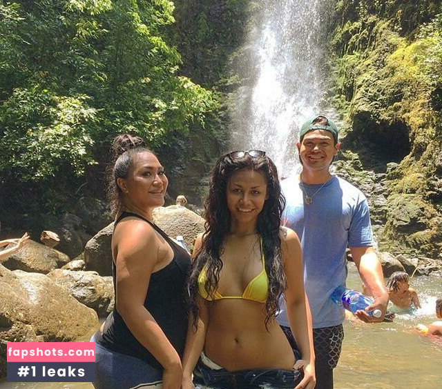 Mia Tasiilemiliona gallery photo #9