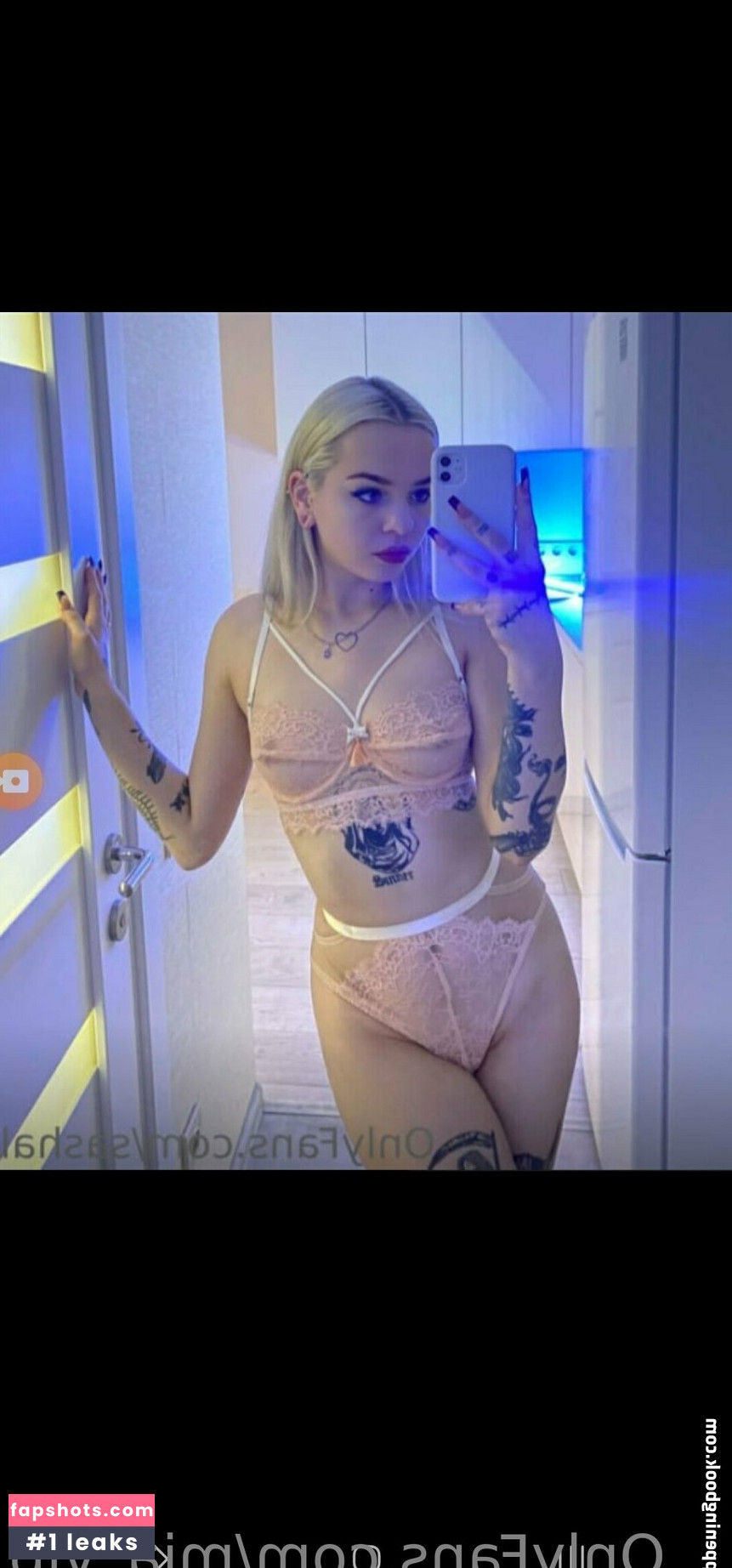 mia_vip nude babe gallery