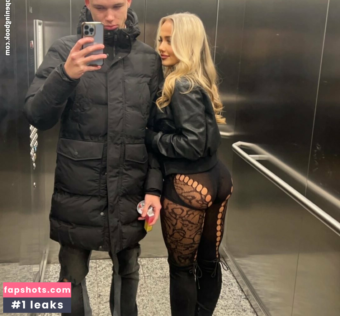 Mia Winward Dunn gallery photo #38