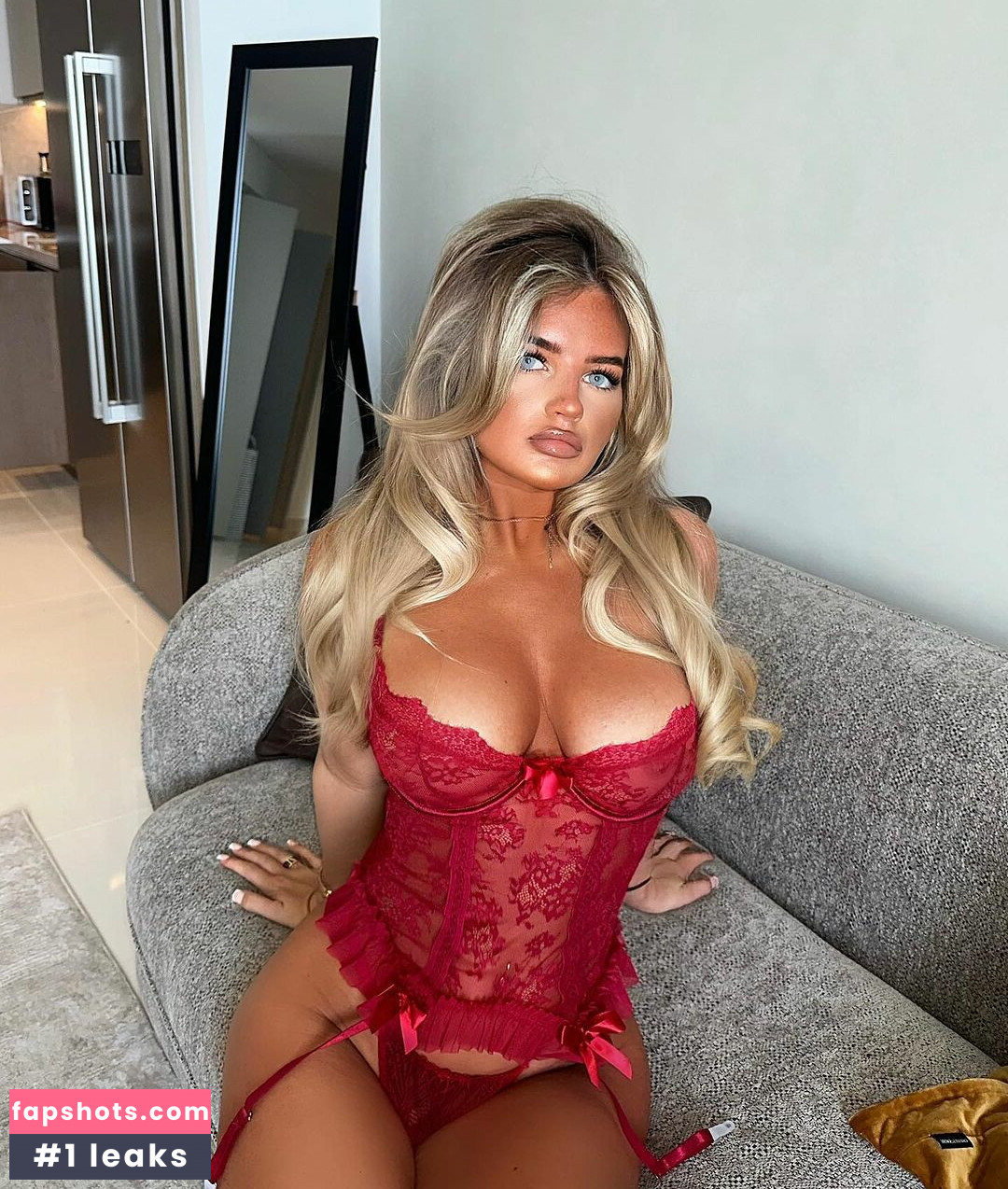 Mia Wood Hall Nude Leaks OnlyFans Photos #3 - LeakJerk