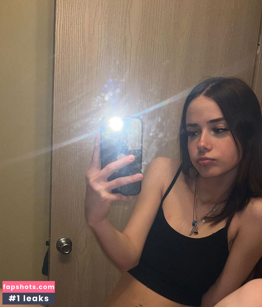 MiaaSsancheezz gallery photo #3