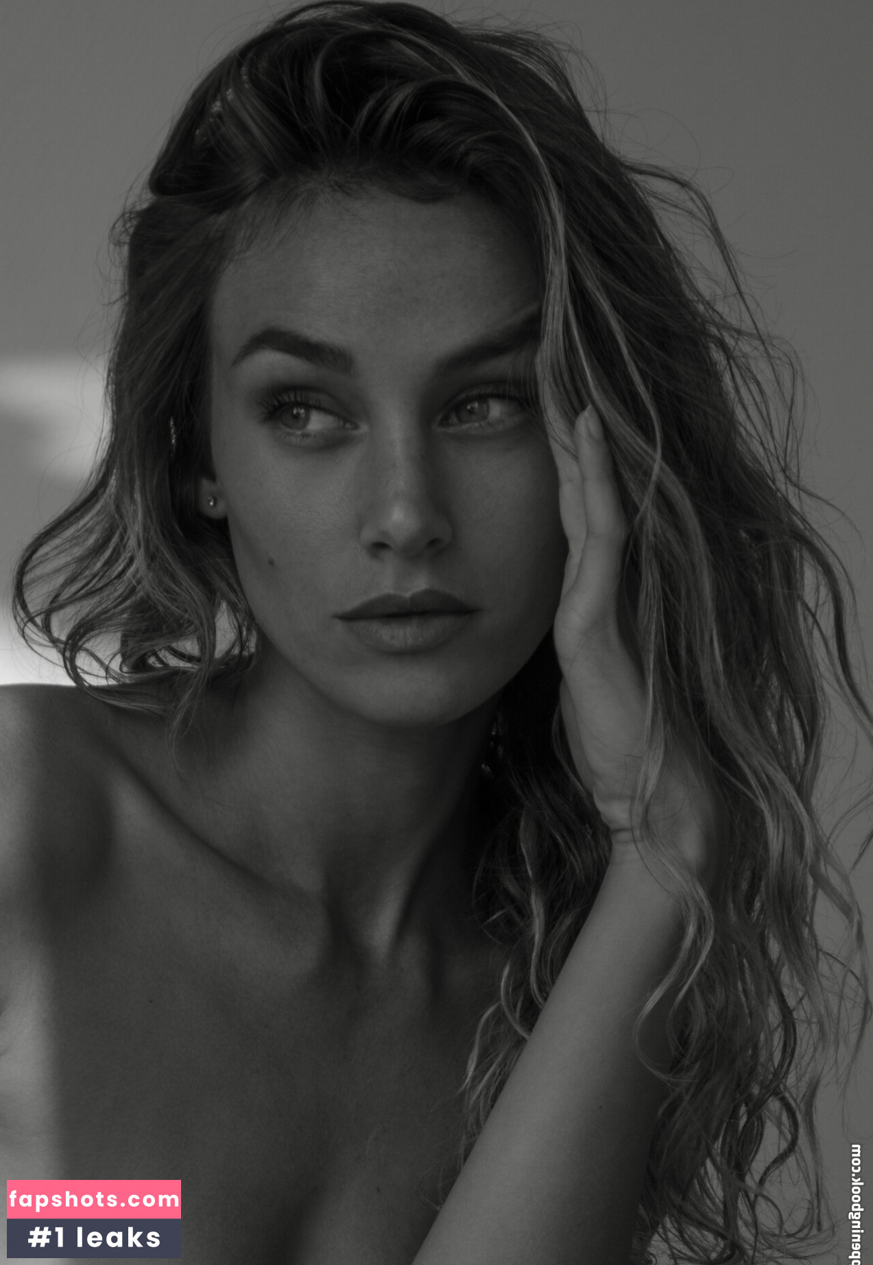 Miacbell gallery photo #53