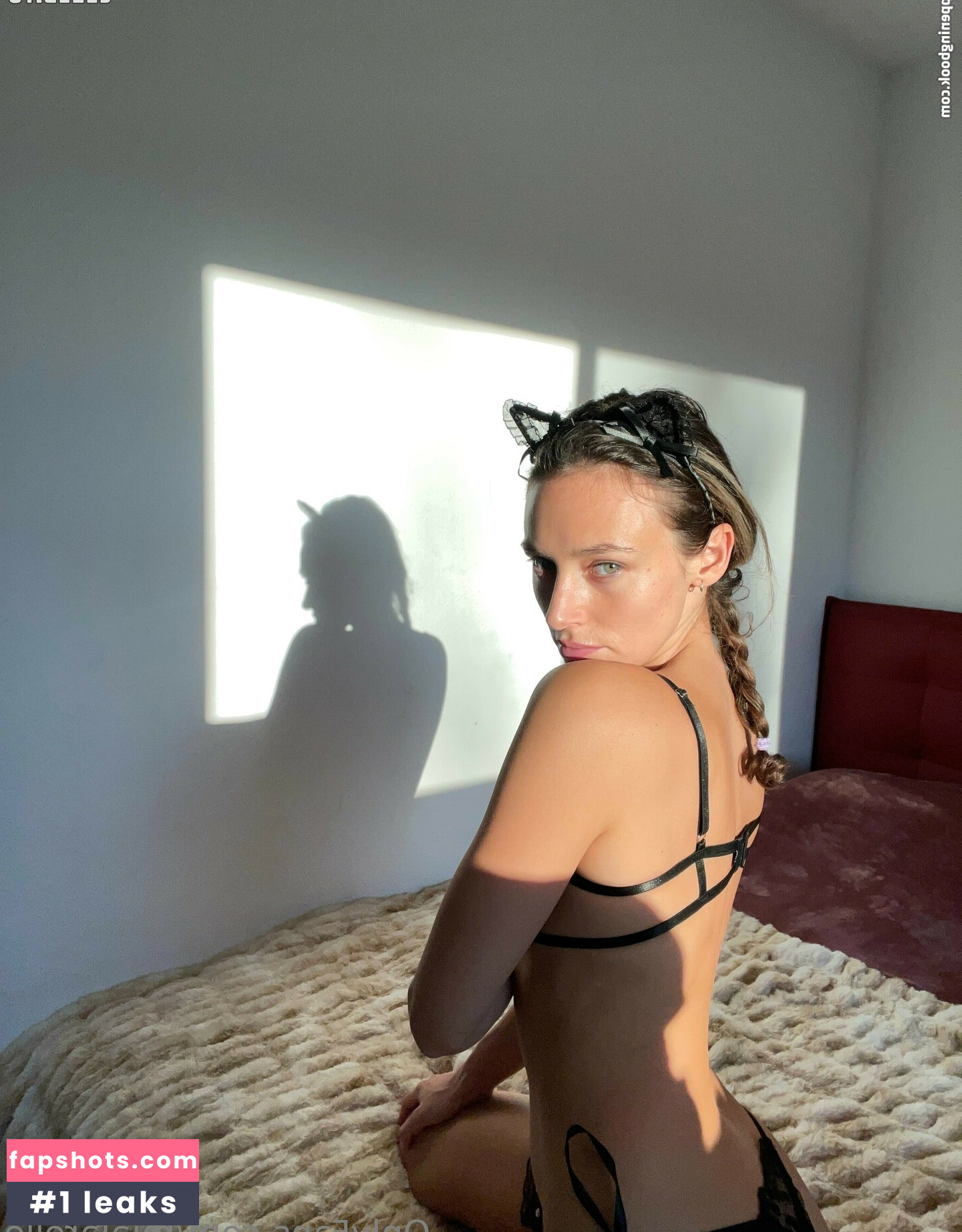 Miacbell gallery photo #10