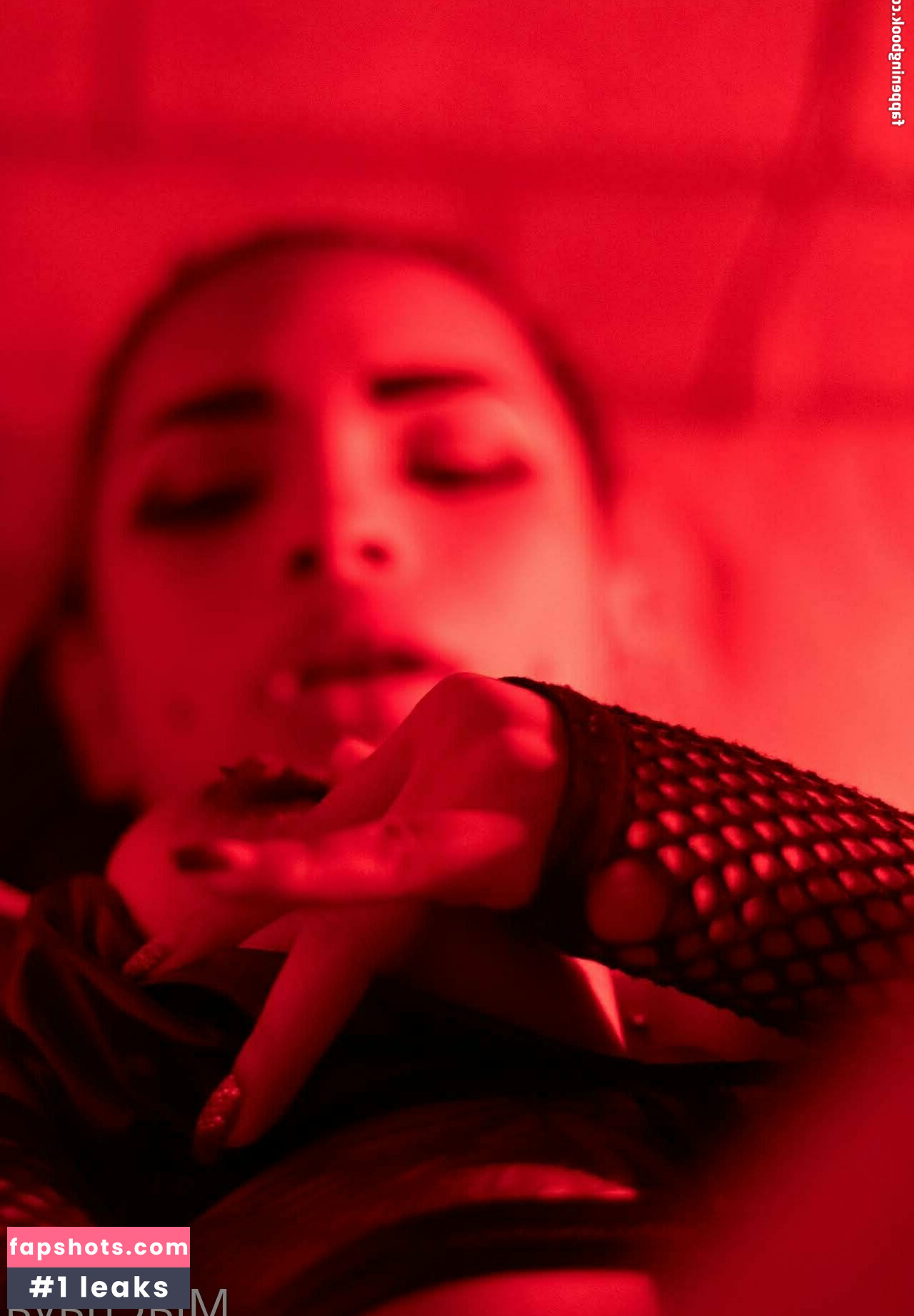 miachava gallery photo #16