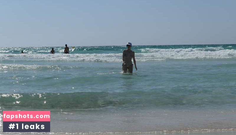 Miaexhib gallery photo #27