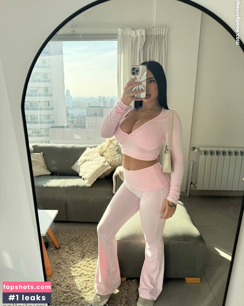 miakeller nude babe gallery