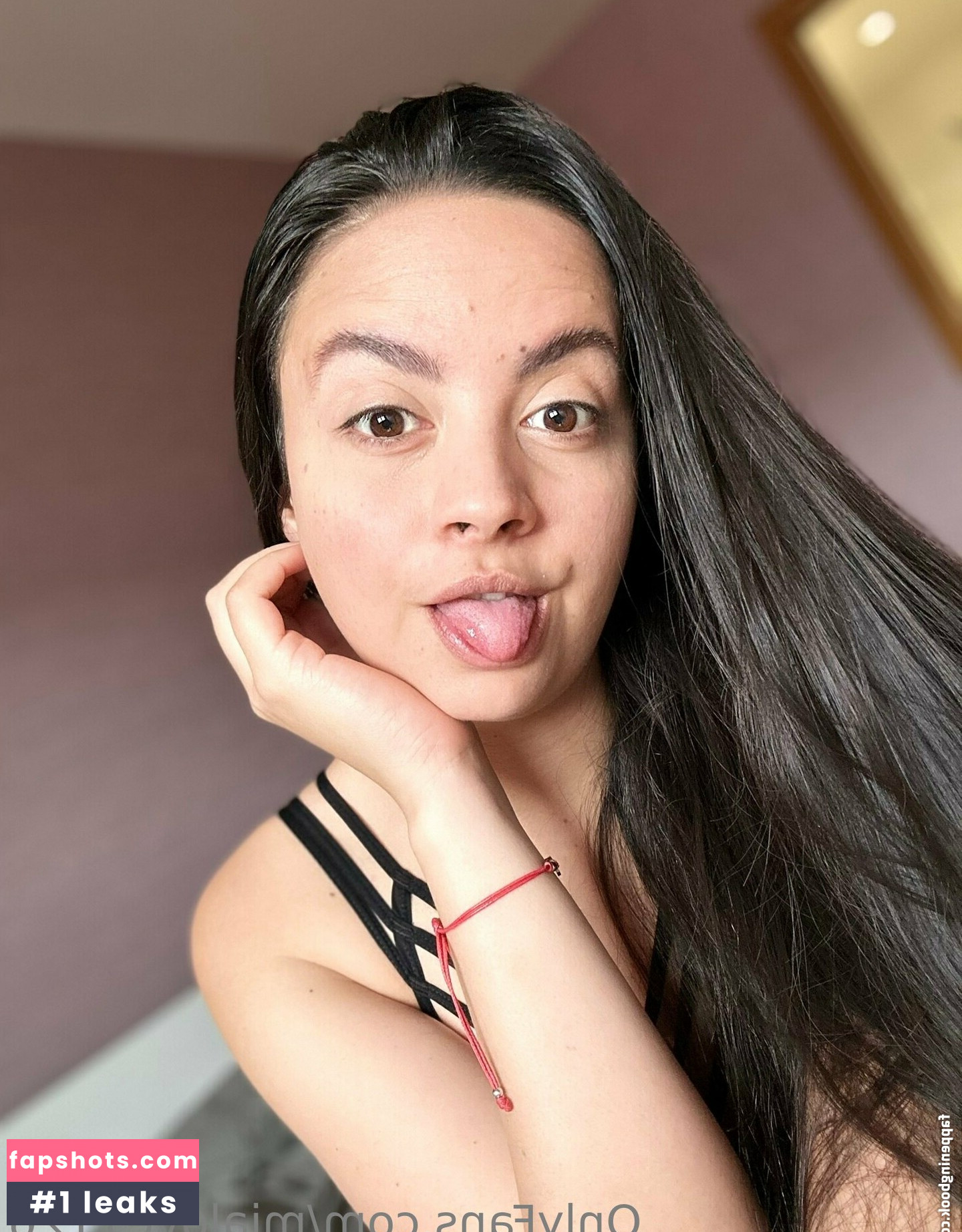 mialove1126 gallery photo #38