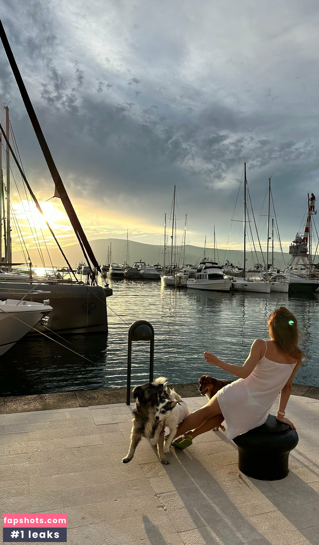 mianaughtygirl Nude Leaks OnlyFans Photos #33 - LeakJerk