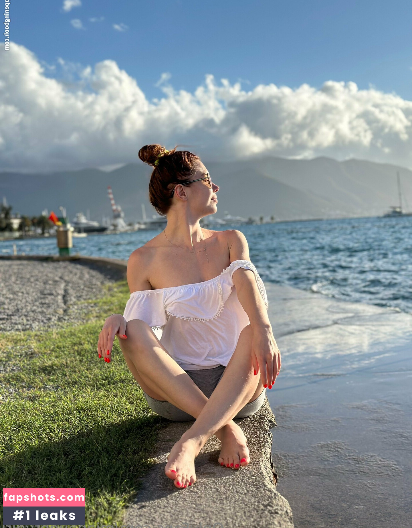 mianaughtygirl Nude Leaks OnlyFans Photos #37 - LeakJerk