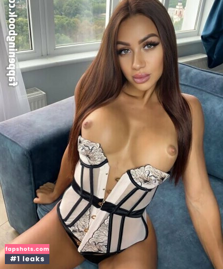 mianextdooor Nude Leaks OnlyFans Photos #22 - LeakJerk