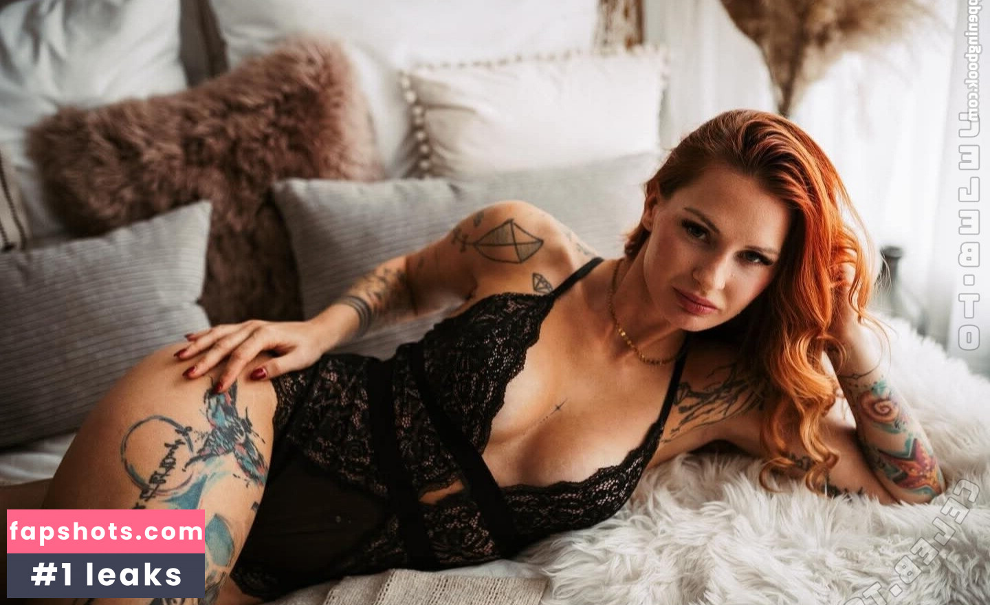 Miaxginger gallery photo #7