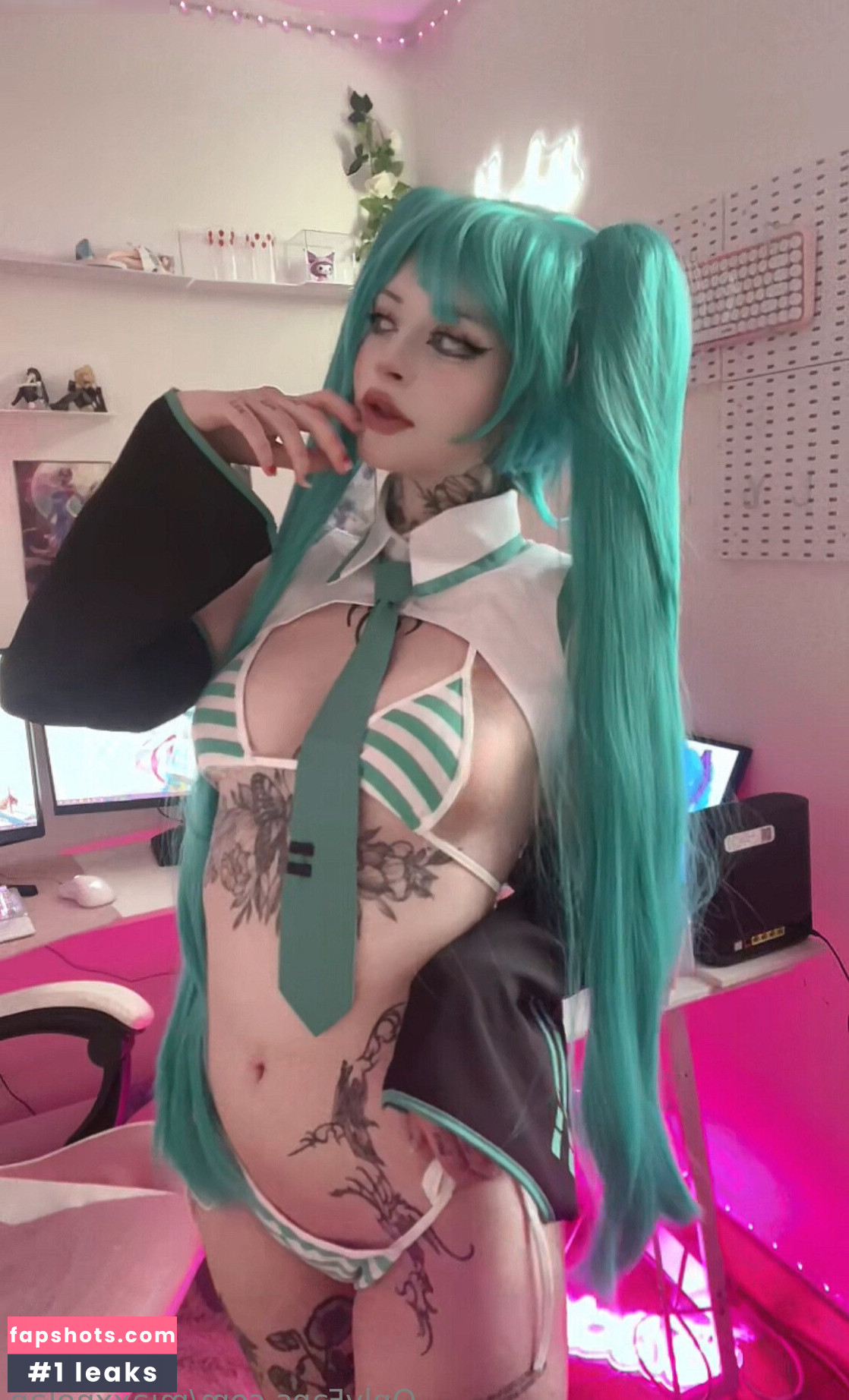 miaxxnolan gallery photo #45