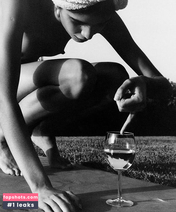 Mica Arganaraz gallery photo #30