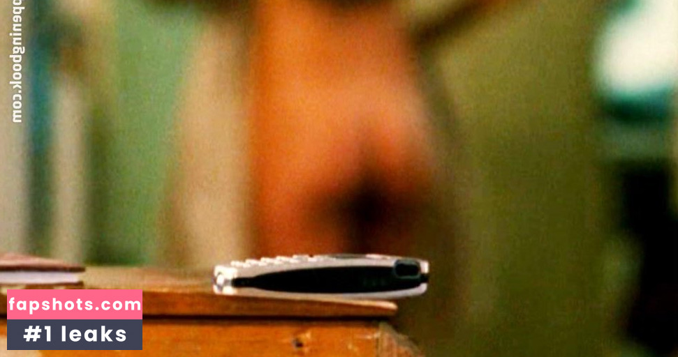 Micaela Nevárez gallery photo #3