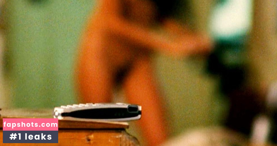 Micaela Nevárez gallery photo #4