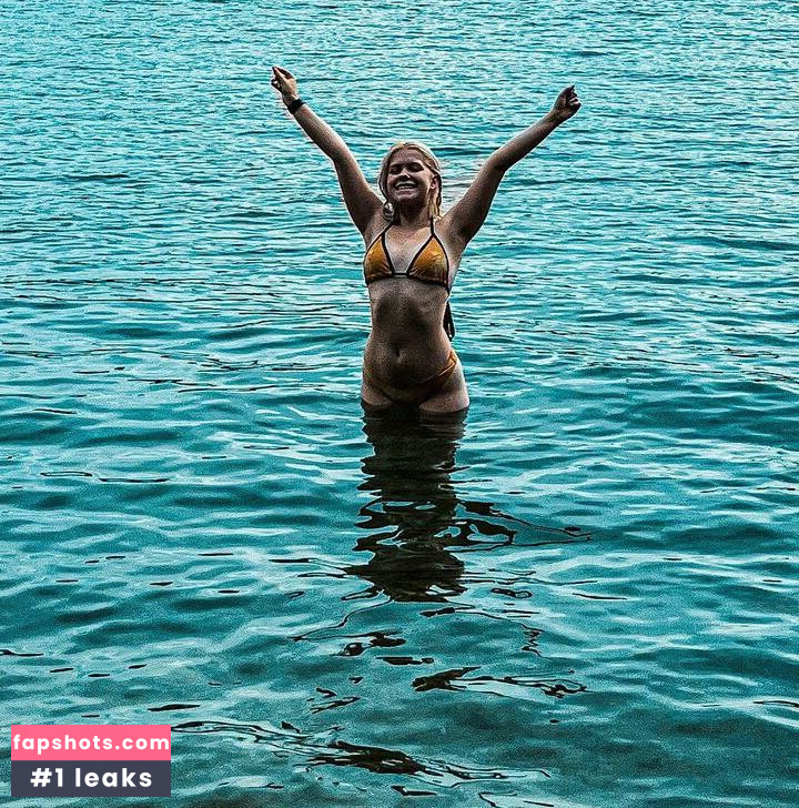 Michaela Osoro gallery photo #7