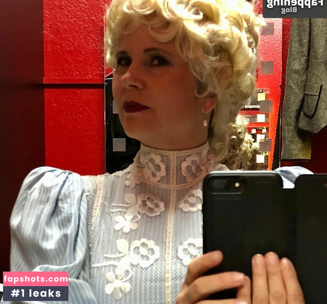 Michaela Schaffrath gallery photo #3