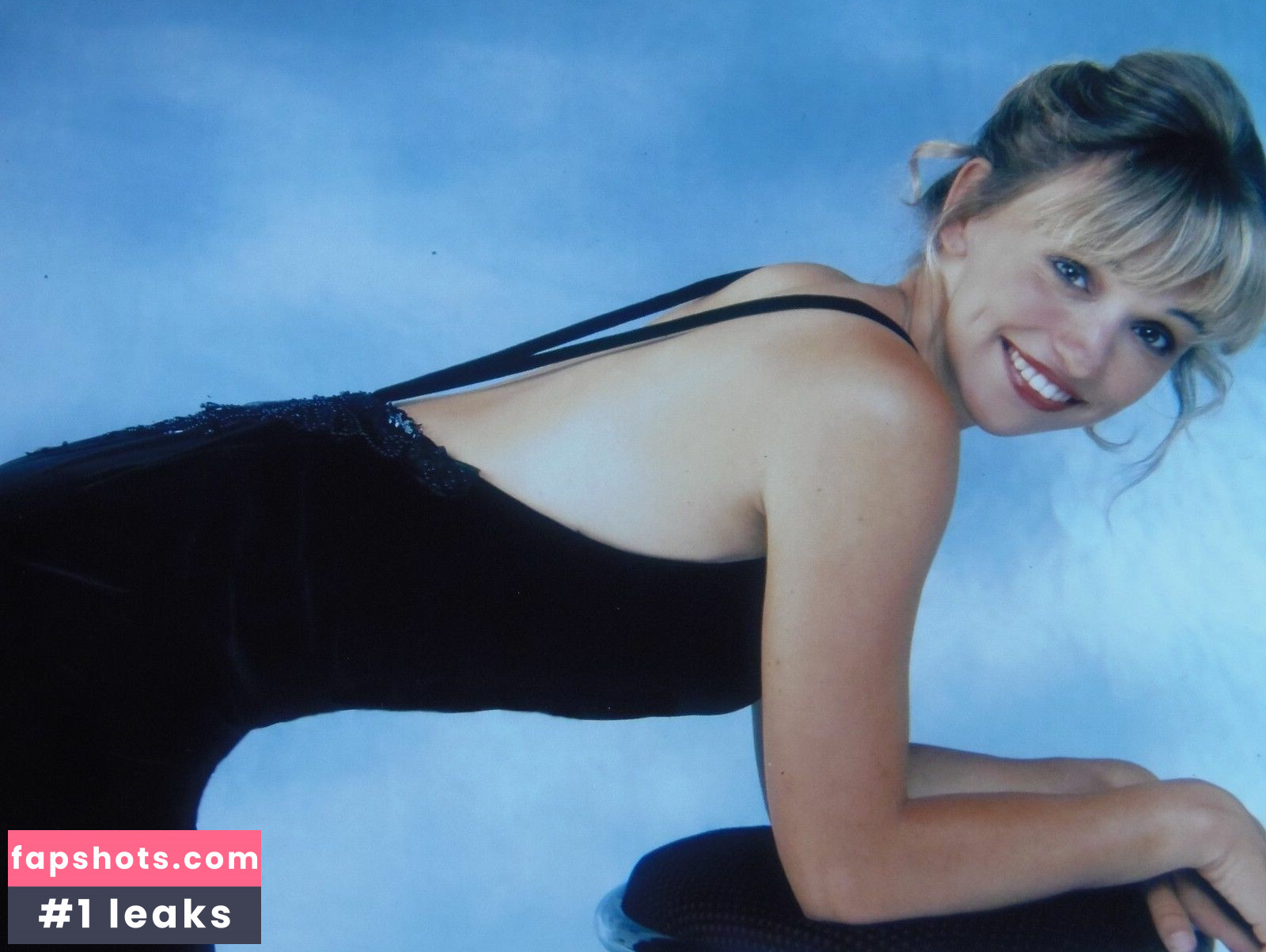 Michaela Strachan Swimming gallery photo #12