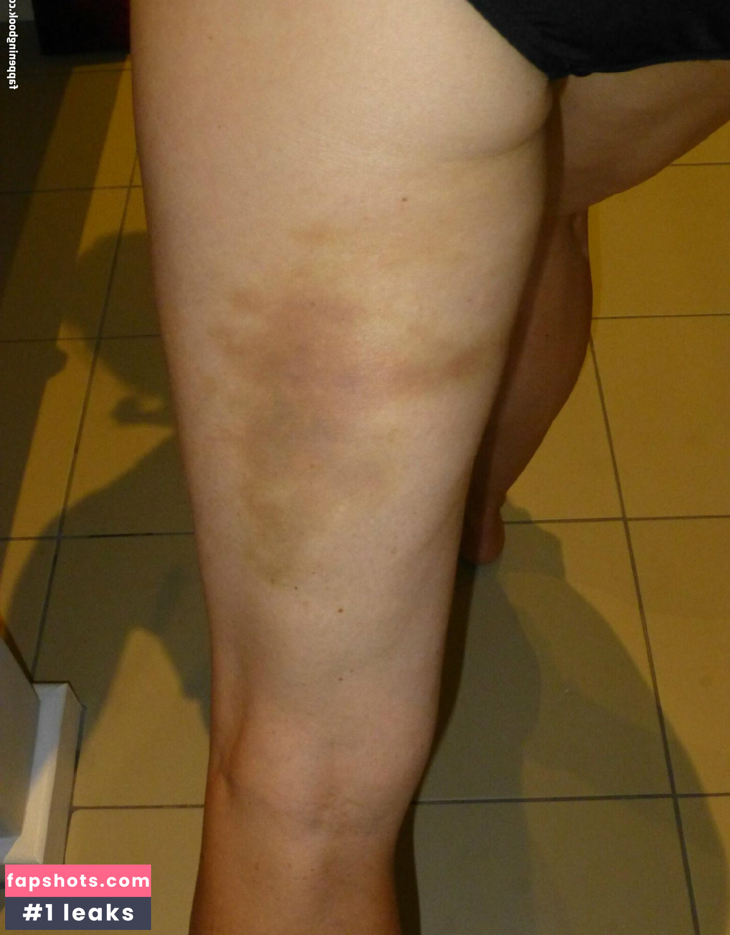 Michaela Strachan Swimming gallery photo #17