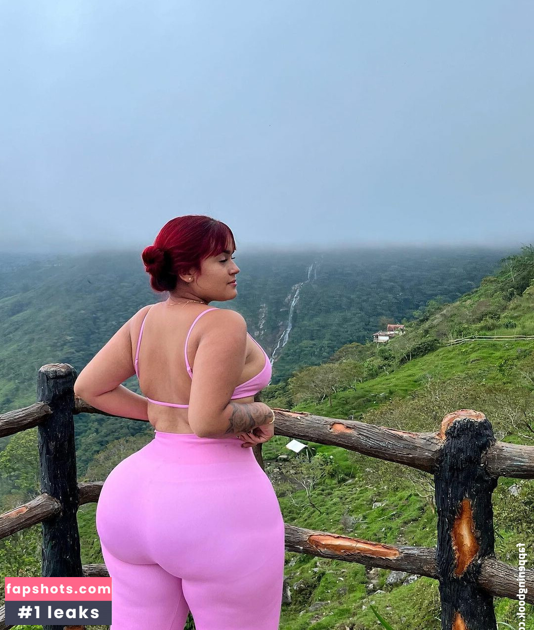 Michel Usuga gallery photo #2