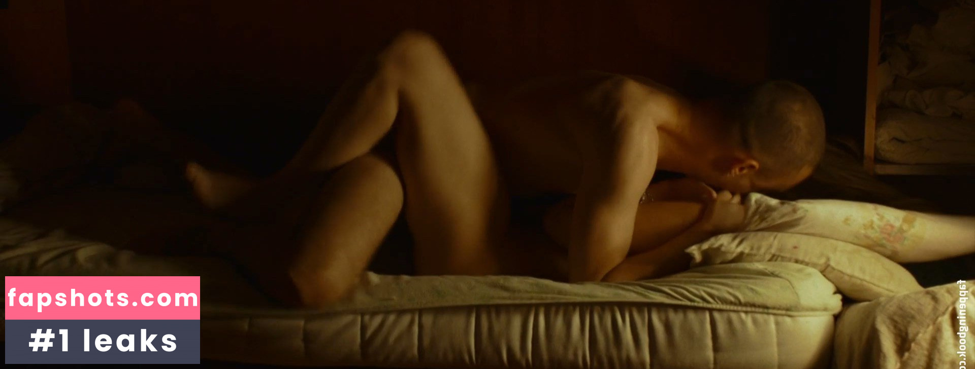 Michela De Rossi nude babe gallery