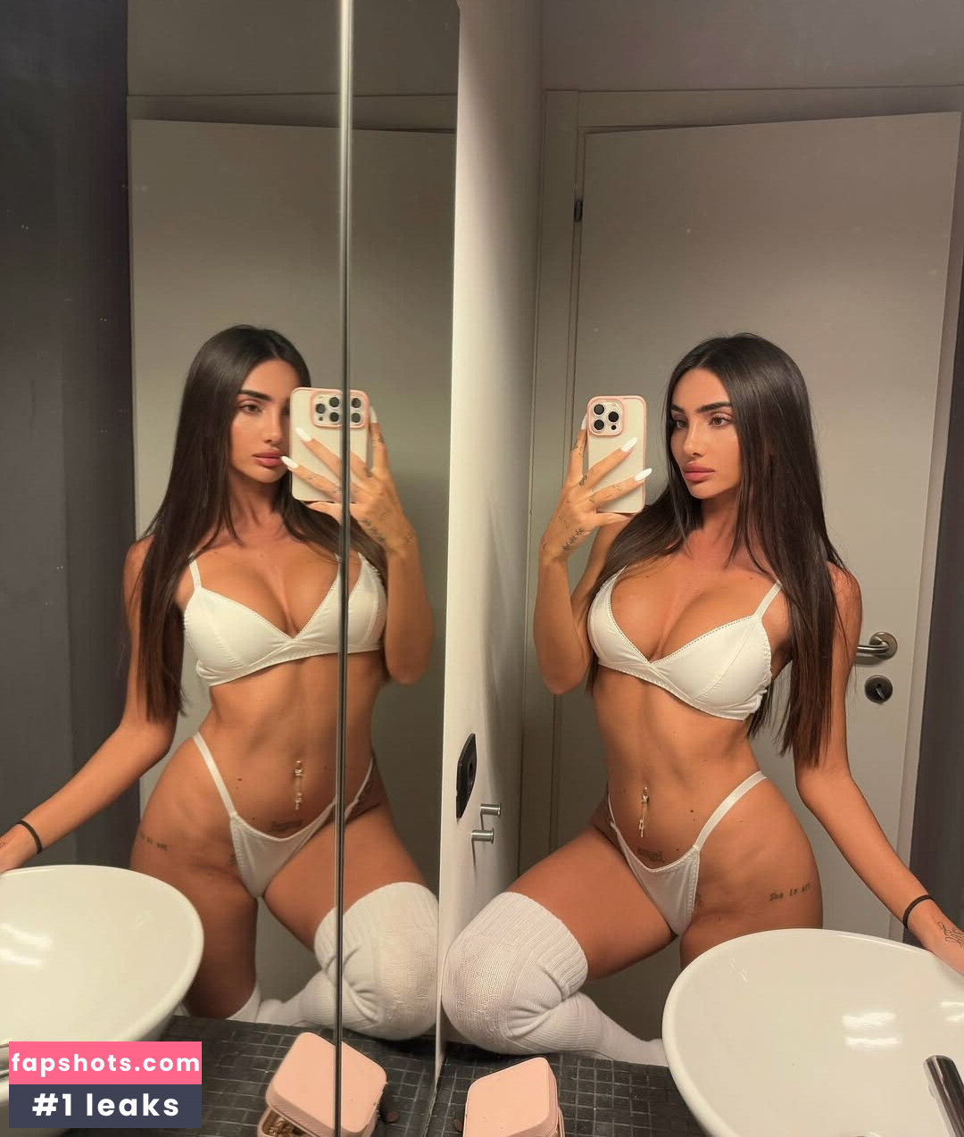 Michela Mucciante gallery photo #4