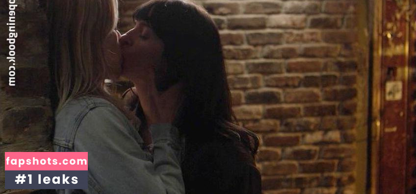 Michele Hicks gallery photo #7