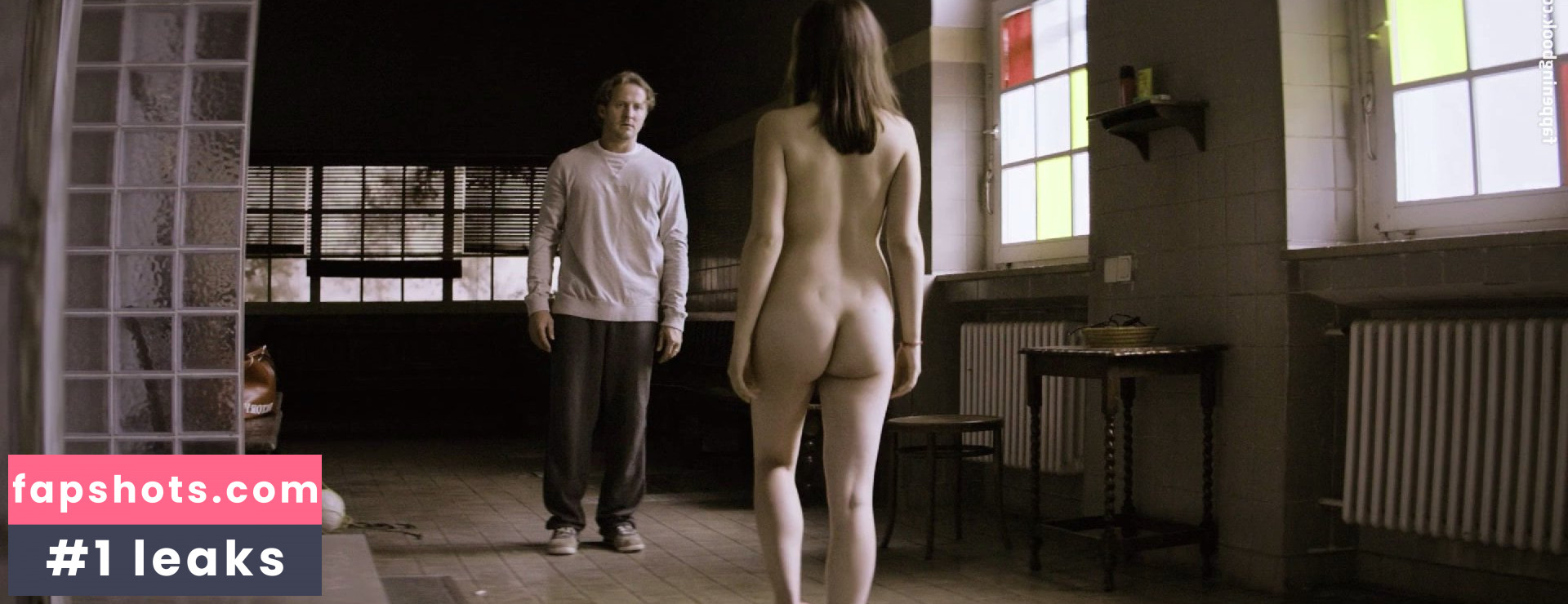 Michelle Barthel nude babe gallery