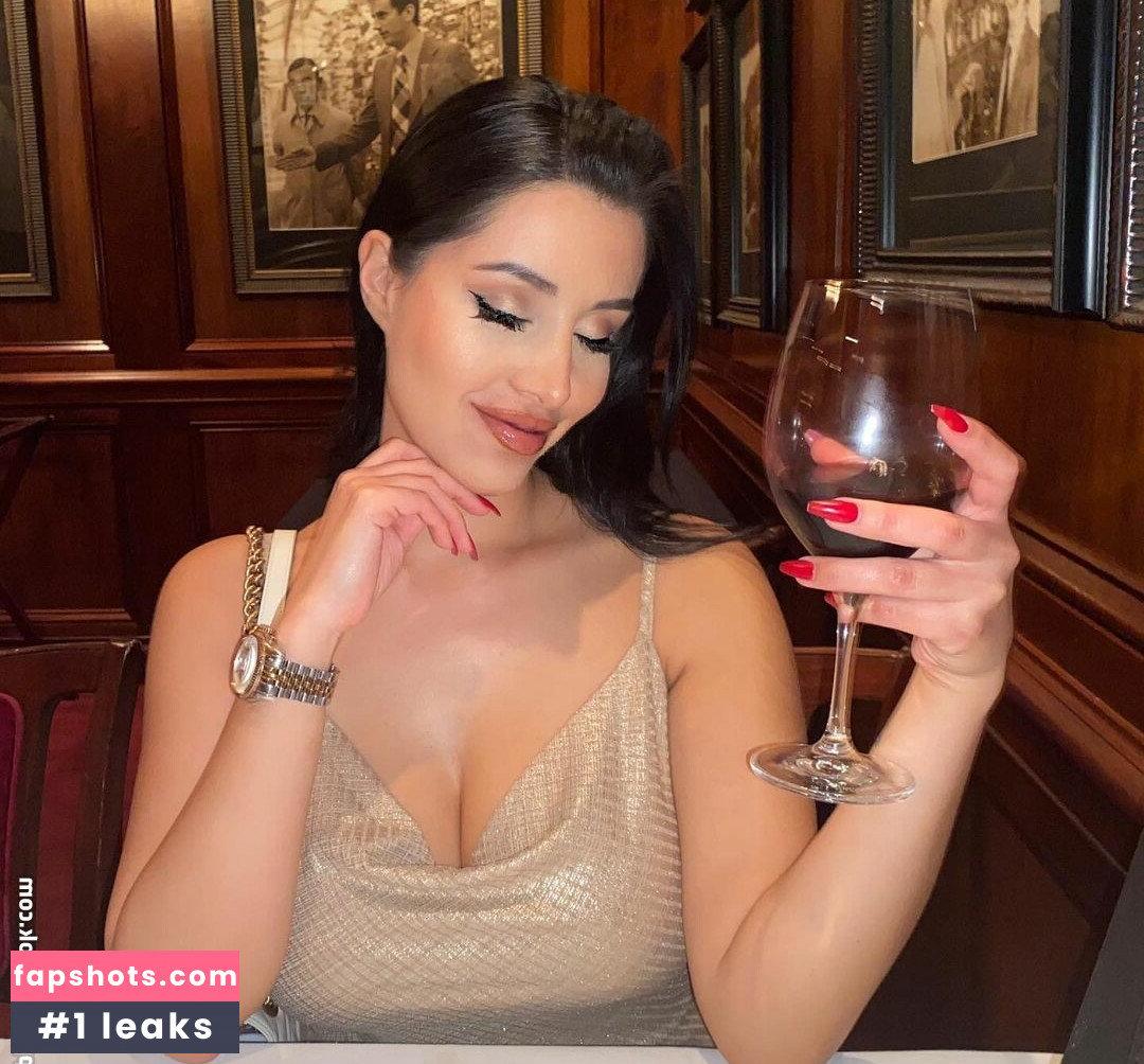 Michelle Benitez gallery photo #13