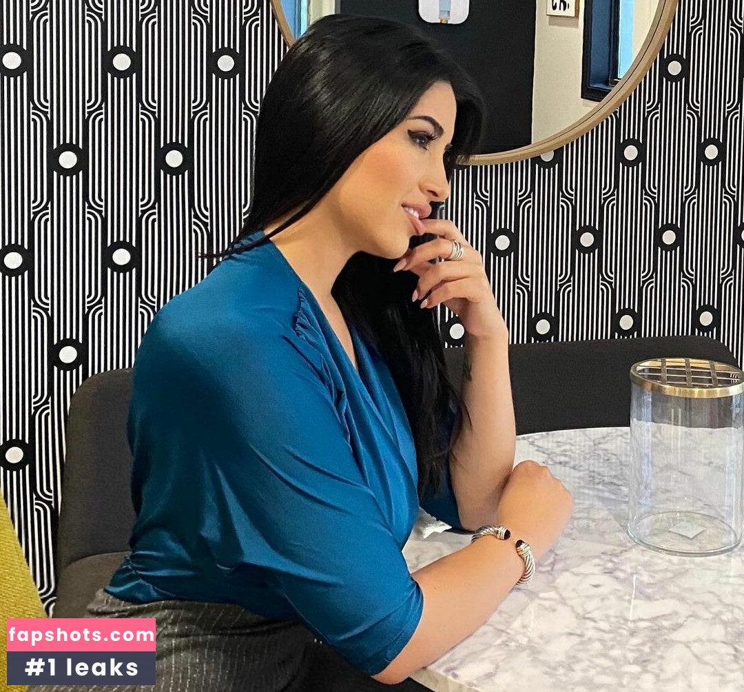 Michelle Benitez gallery photo #10