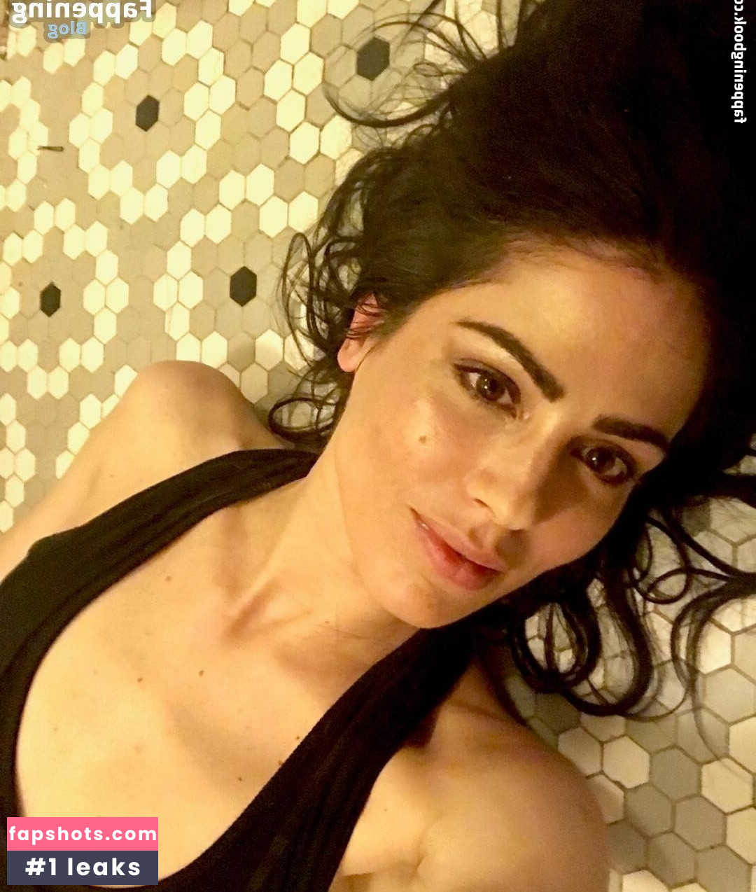 Michelle Borth gallery photo #13