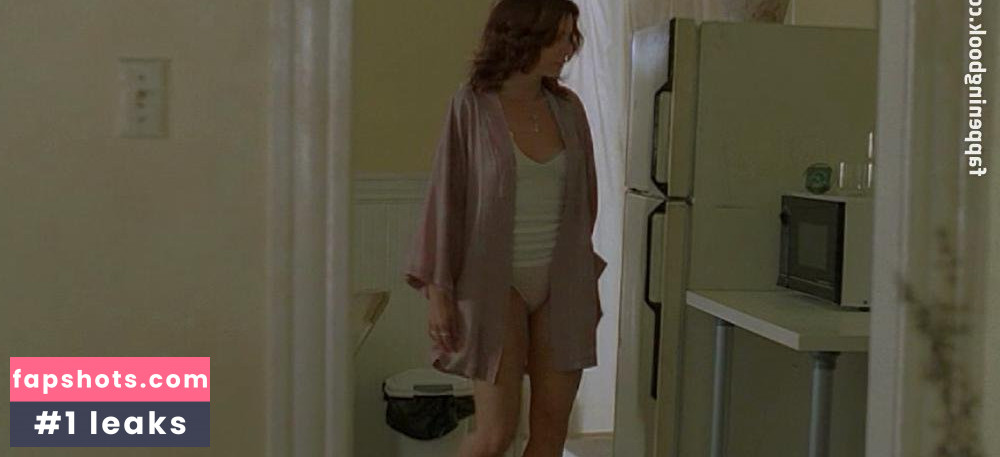 Michelle Clunie gallery photo #24