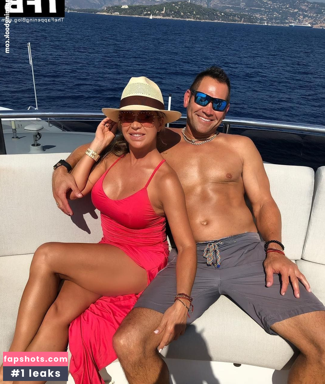 Michelle Damon nude babe gallery