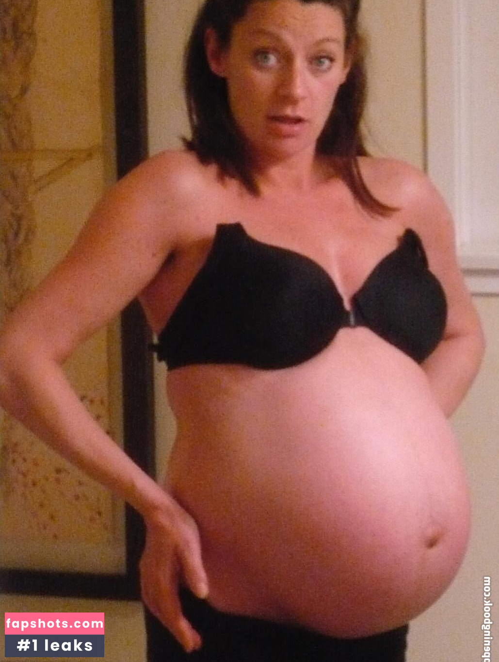 Michelle Gomez gallery photo #17