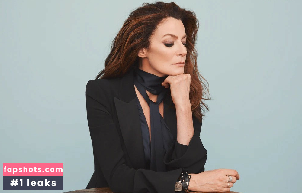 Michelle Gomez gallery photo #32