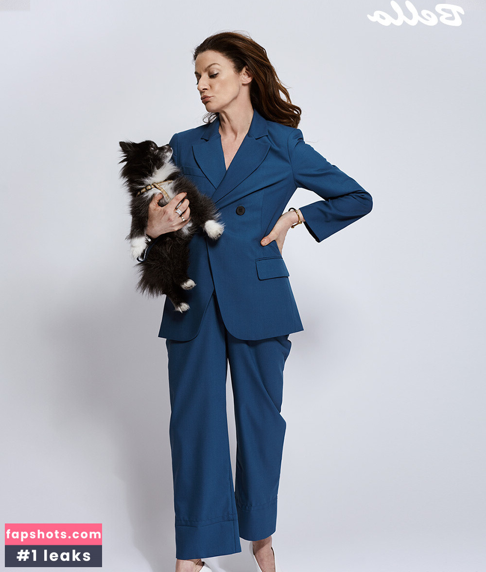 Michelle Gomez gallery photo #39