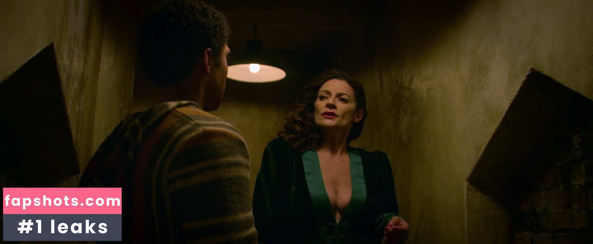 Michelle Gomez gallery photo #51