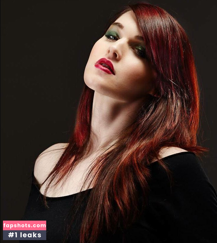 Michelle Hendley gallery photo #3