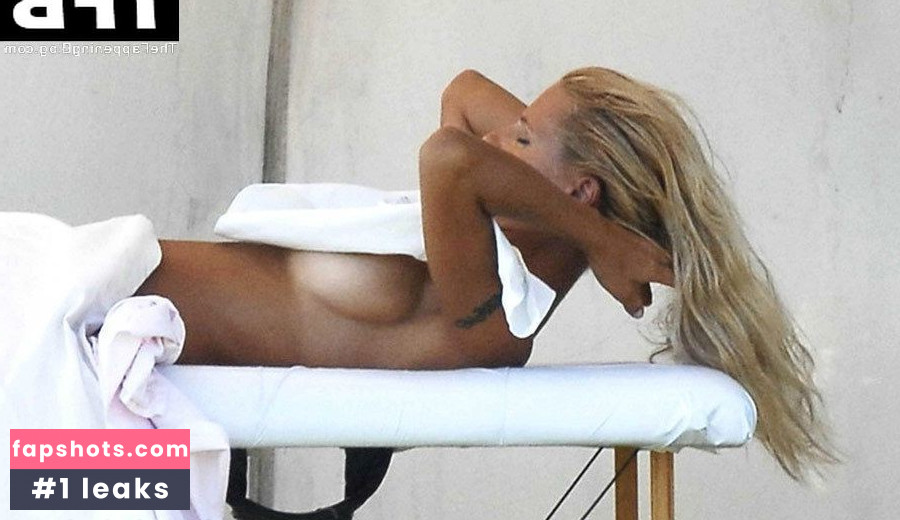 Michelle Hunziker gallery photo #255