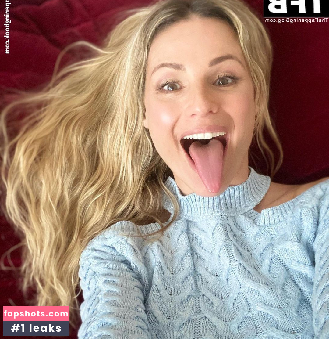 Michelle Hunziker gallery photo #293