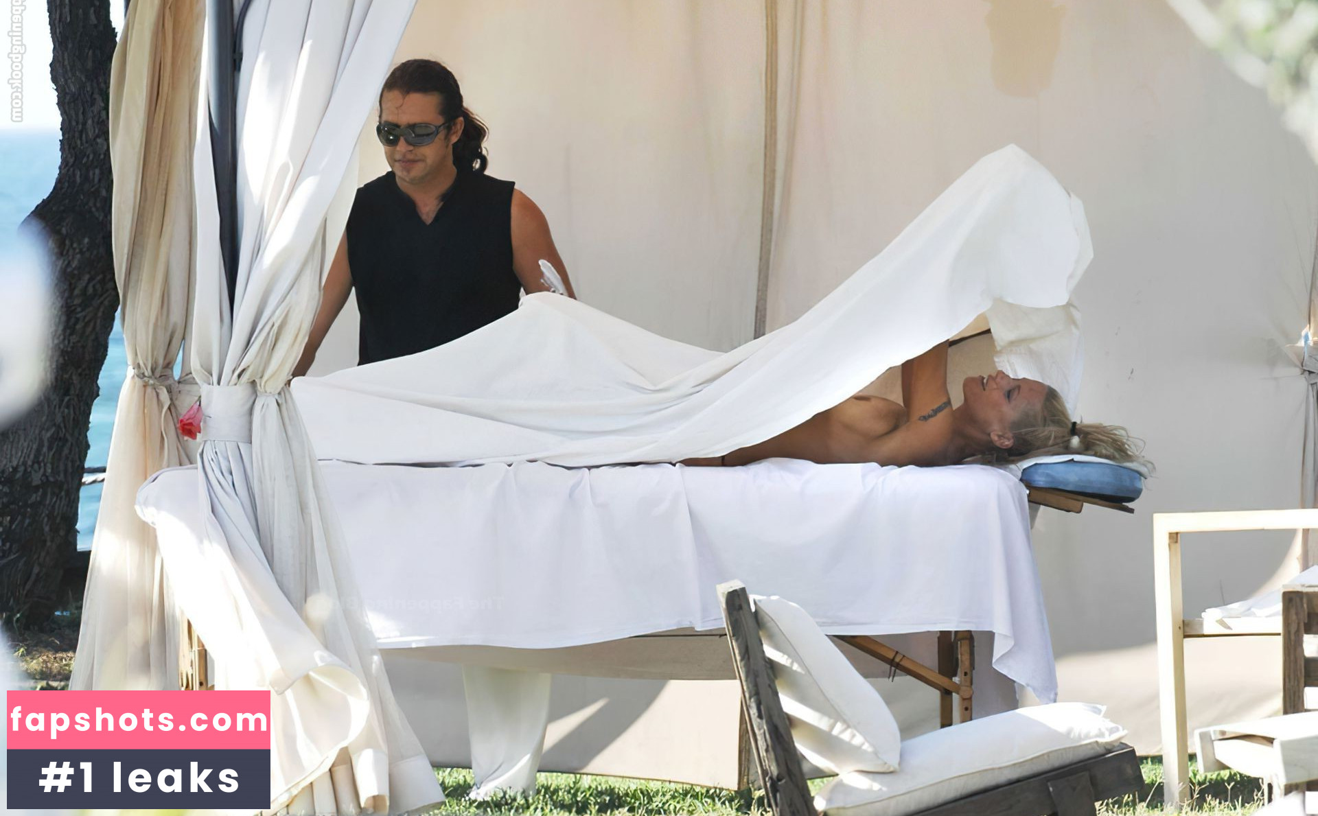 Michelle Hunziker gallery photo #388