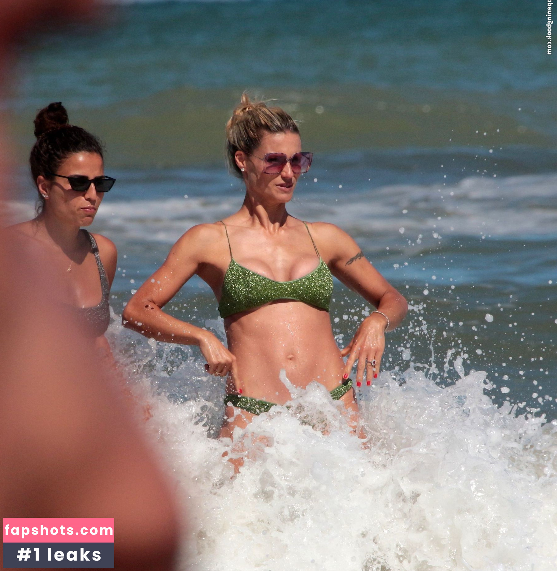 Michelle Hunziker gallery photo #429