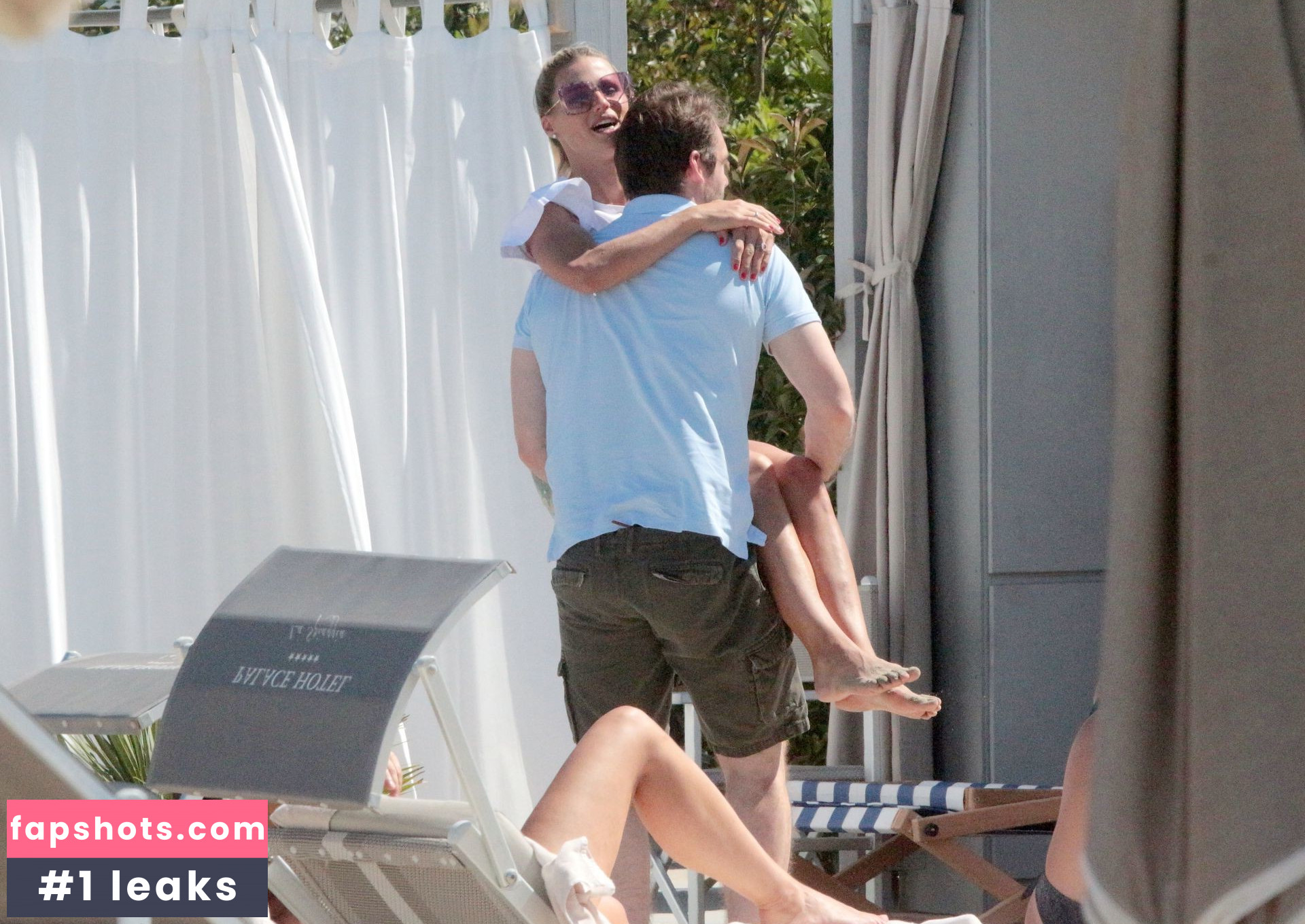 Michelle Hunziker gallery photo #434