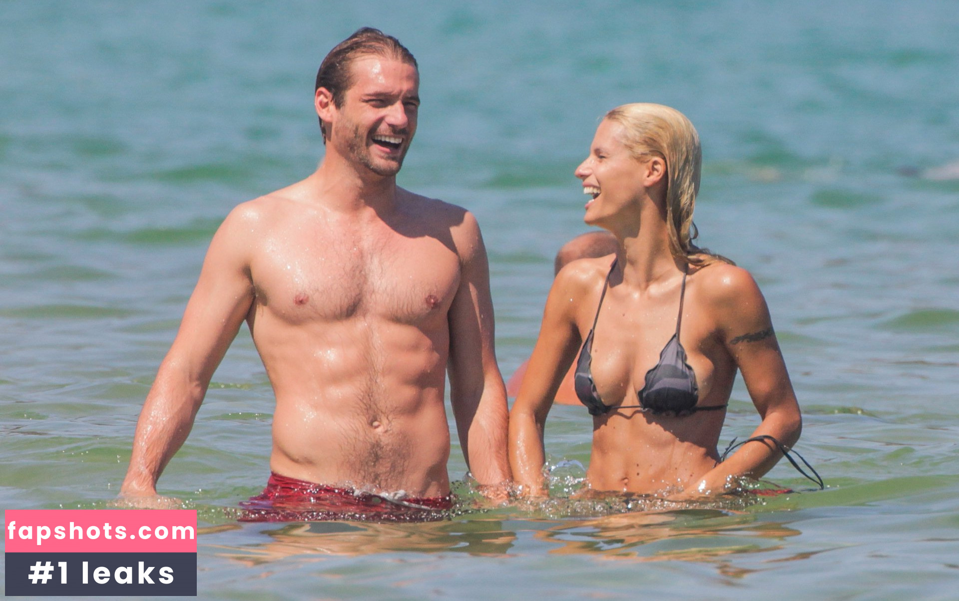 Michelle Hunziker gallery photo #558