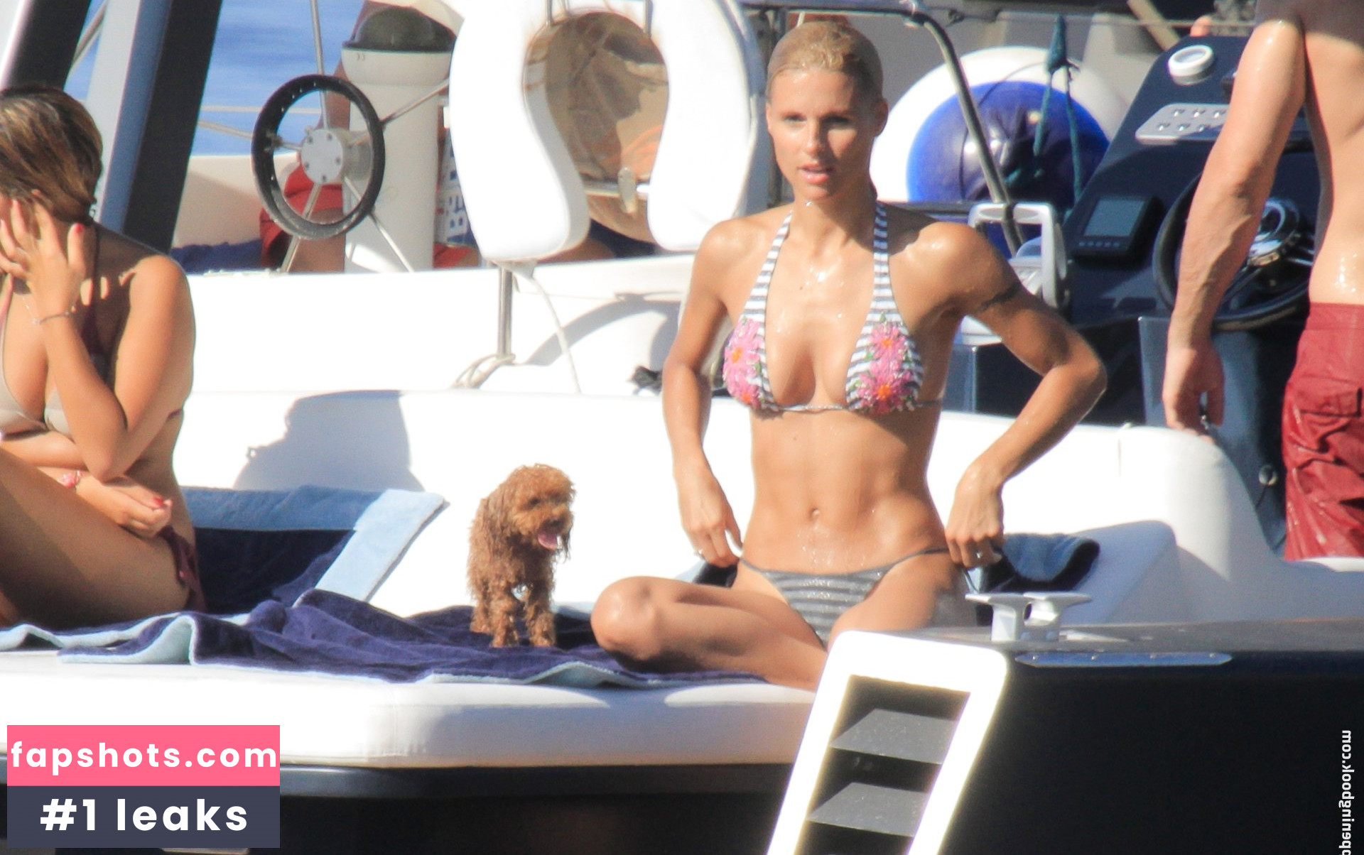 Michelle Hunziker gallery photo #559