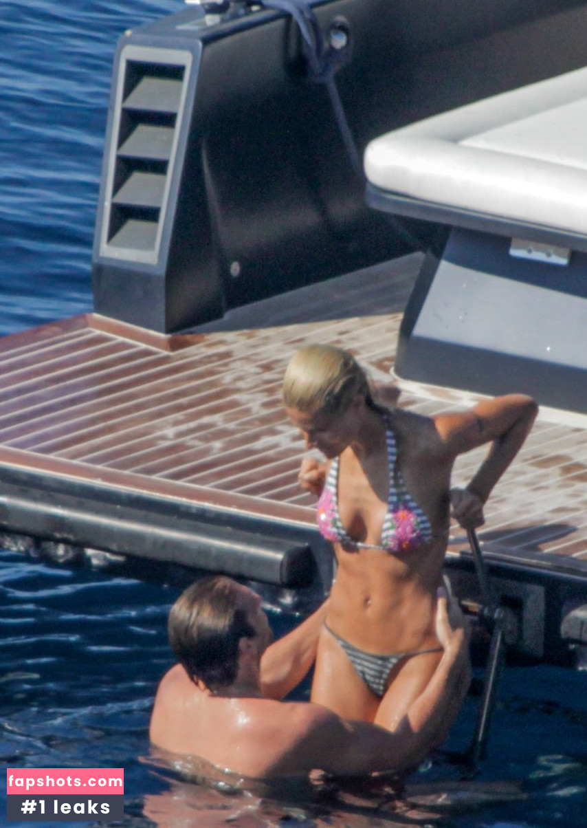 Michelle Hunziker gallery photo #571