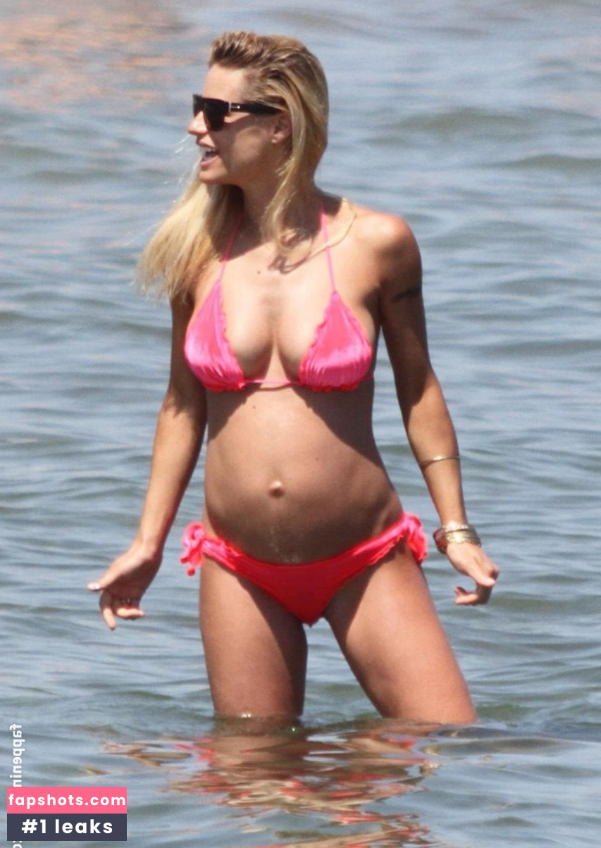 Michelle Hunziker gallery photo #573