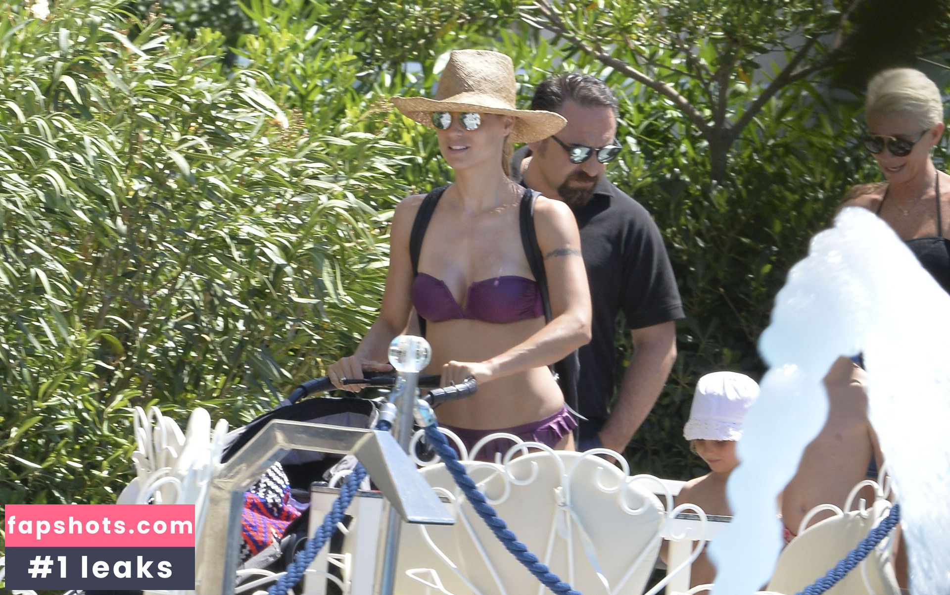 Michelle Hunziker gallery photo #686