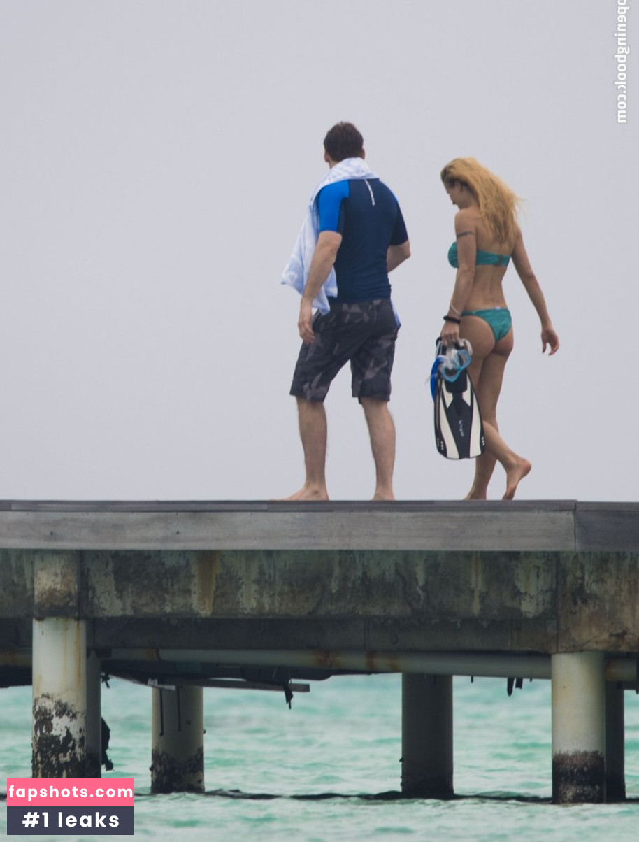 Michelle Hunziker gallery photo #689