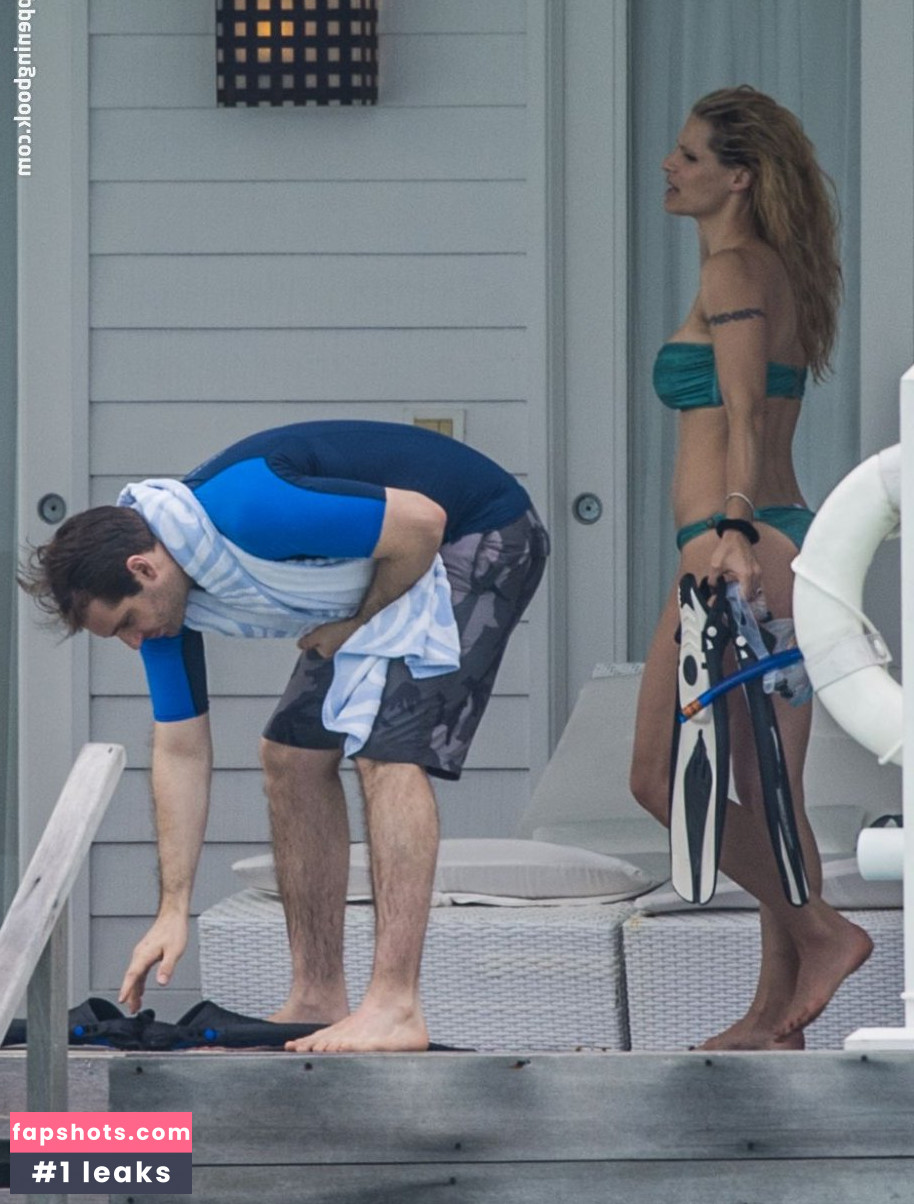 Michelle Hunziker gallery photo #690